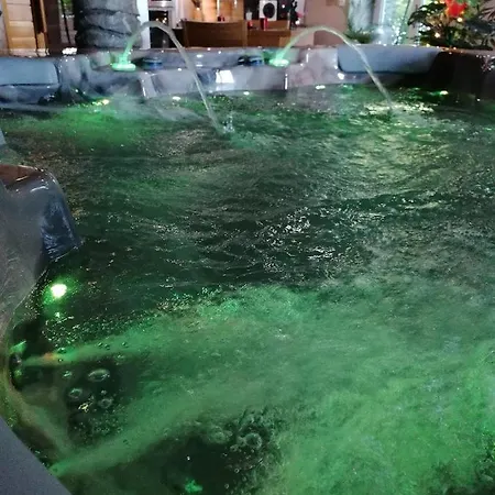 Au Clair De Lune Apartman